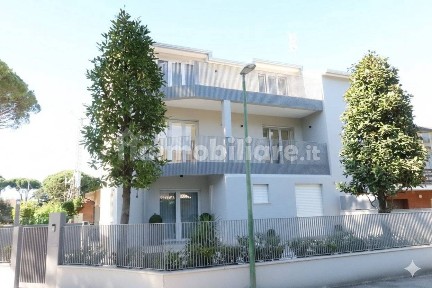 Attico viale Belfiore 1, Centro, Cervia