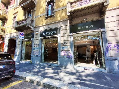 Milano, Porta Romana - Medaglie d'Oro, Viale Umbria, 27