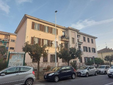 Trilocale via umberto olevano 23, Città Giardino, Pavia