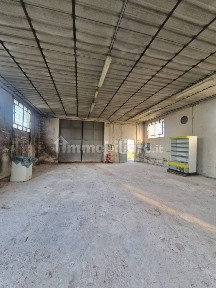 Magazzino - Deposito in Vendita