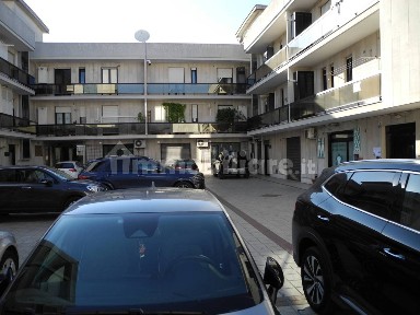 Locale commerciale in Affitto