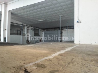 Magazzino - Deposito in Affitto