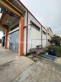 Capannone all'asta Loc. Macusori, Orosei