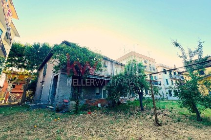 Terratetto plurifamiliare via dell'Unione, Centro, Guidonia Montecelio