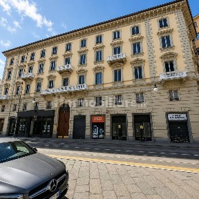 Locale commerciale in Affitto