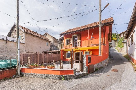 Villa unifamiliare via alle Alpi, 1, Quarna Sotto