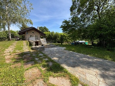 Villa unifamiliare via Fucine, Brovello-Carpugnino