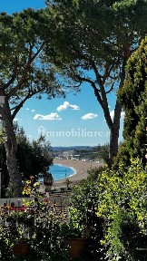 Bilocale buono stato, piano terra, Numana Paese, Numana