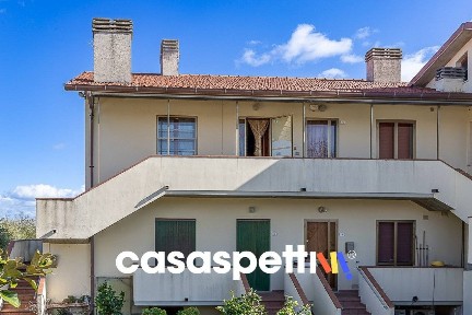 Trilocale via Monteplano, 11, Centro, Belvedere Ostrense