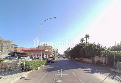 Locale commerciale in Vendita