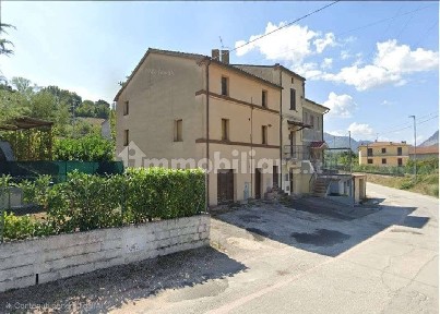 Quadrilocale Localita' Sant'elena, 50, Serra San Quirico