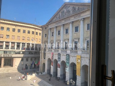 Ancona, Corsi