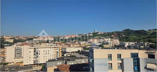 Quadrilocale via Maggini, Palombare, Ancona