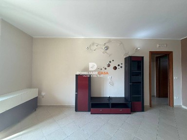 Appartamento via Gino Bramieri 7, Rudiae - Casermette, Lecce