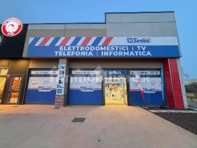 Locale commerciale in Affitto