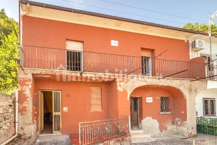 Pratella, Via Nazionale, 85