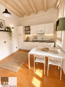 Bilocale ottimo stato, piano rialzato, Centro, Mantova