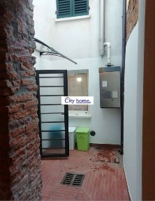 Bilocale da ristrutturare, primo piano, Centro Storico, Ferrara
