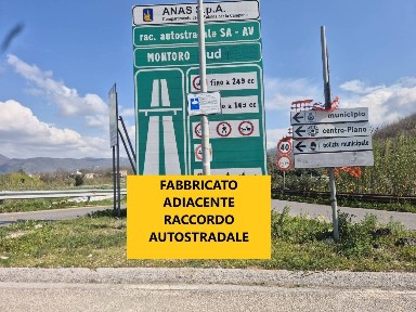Capannone in Vendita