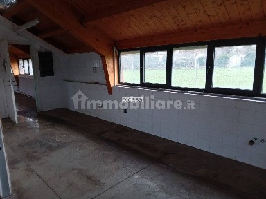 Magazzino - Deposito in Affitto