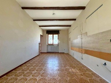 Bianzè, Via giacomo puccini, 10