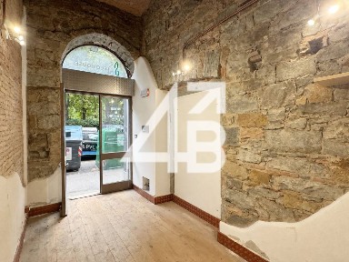 Locale commerciale in Affitto