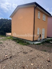 Villa unifamiliare, nuova, 120 m², Piano Di Follo, Follo