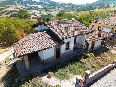 Villa a schiera via Zebio Cotal, Serramazzoni