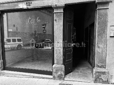 Attività commerciale in Affitto