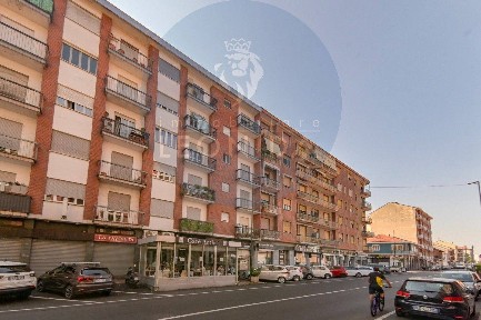 Trilocale via Torino 69, Nichelino