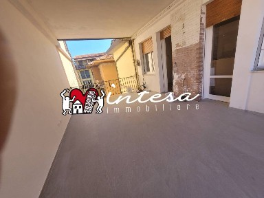 Attico piazza San Paolo all'Orto 22, San Francesco, Pisa