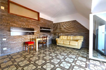 Appartamento ottimo stato, quarto piano, Centro, Offida