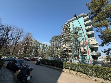Bilocale via Volturno 80, Centro, Brugherio