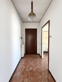 Bilocale via Milite Ignoto 4, Centro, Limbiate