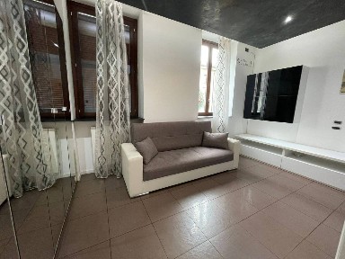 Monolocale via Rezzonico 26, Barlassina