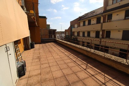Bilocale piazza italia 16, Centro, Biassono