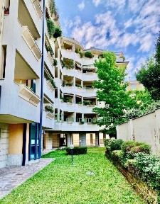 Nova Milanese, Via Roma, 19