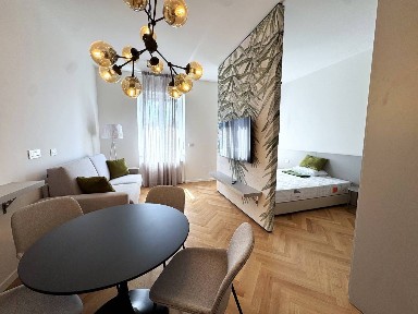 Bilocale via Giosuè Carducci 29, Borgo Teresiano, Trieste