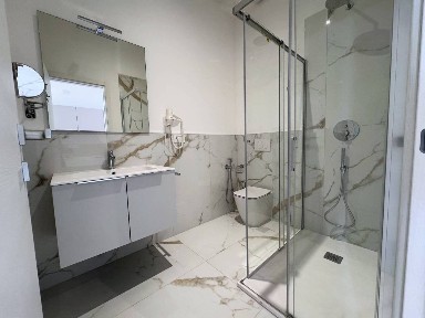 Bilocale via Giosuè Carducci 29, Borgo Teresiano, Trieste