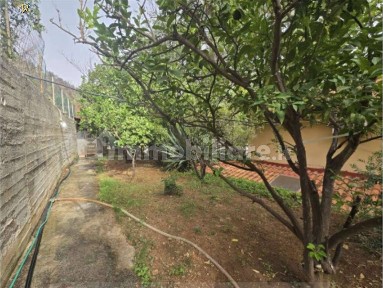 Villetta a schiera all'asta via Lewis Carrol 4/P, Palermo
