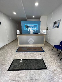 Locale commerciale in Affitto