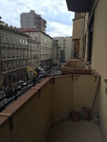 Appartamento via Coroneo 16, Borgo Teresiano, Trieste