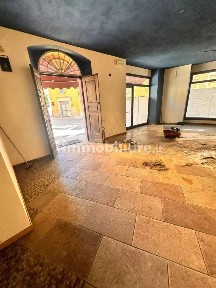 Fornovo di Taro, Piazza Italo Pizzi