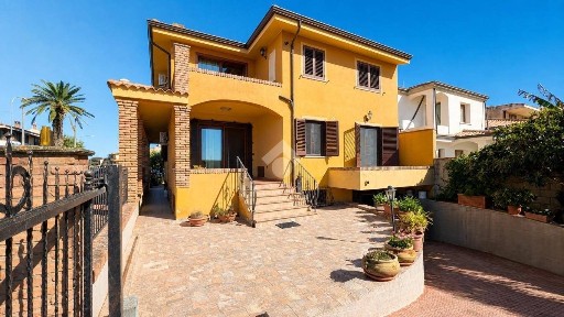 Villa unifamiliare via Cristoforo Colombo, Centro, Terralba