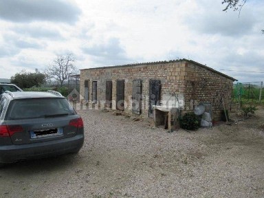 Magazzino all'asta Contrada Solagna Lunga 15, Casalbordino