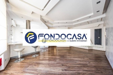 Milano, Isola, Via Pola