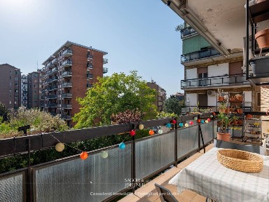 Bilocale via Carlo Antonio Carlone 8, Bande Nere, Milano
