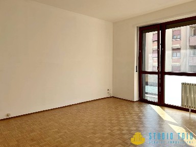 Trilocale via Piero Gobetti 4, Centro Storico, Biella