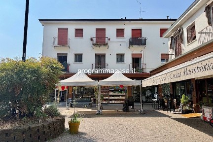 Bilocale piazza dei Fiori, Villaggio Ambrosiano, Segrate