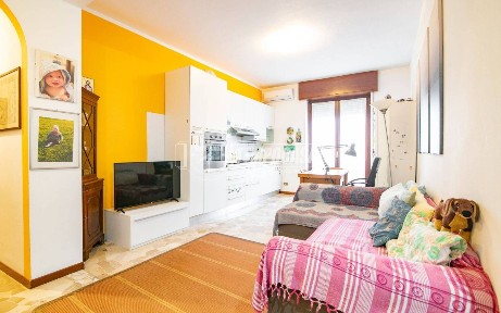 Trilocale viale Monza 38, Pasteur, Milano